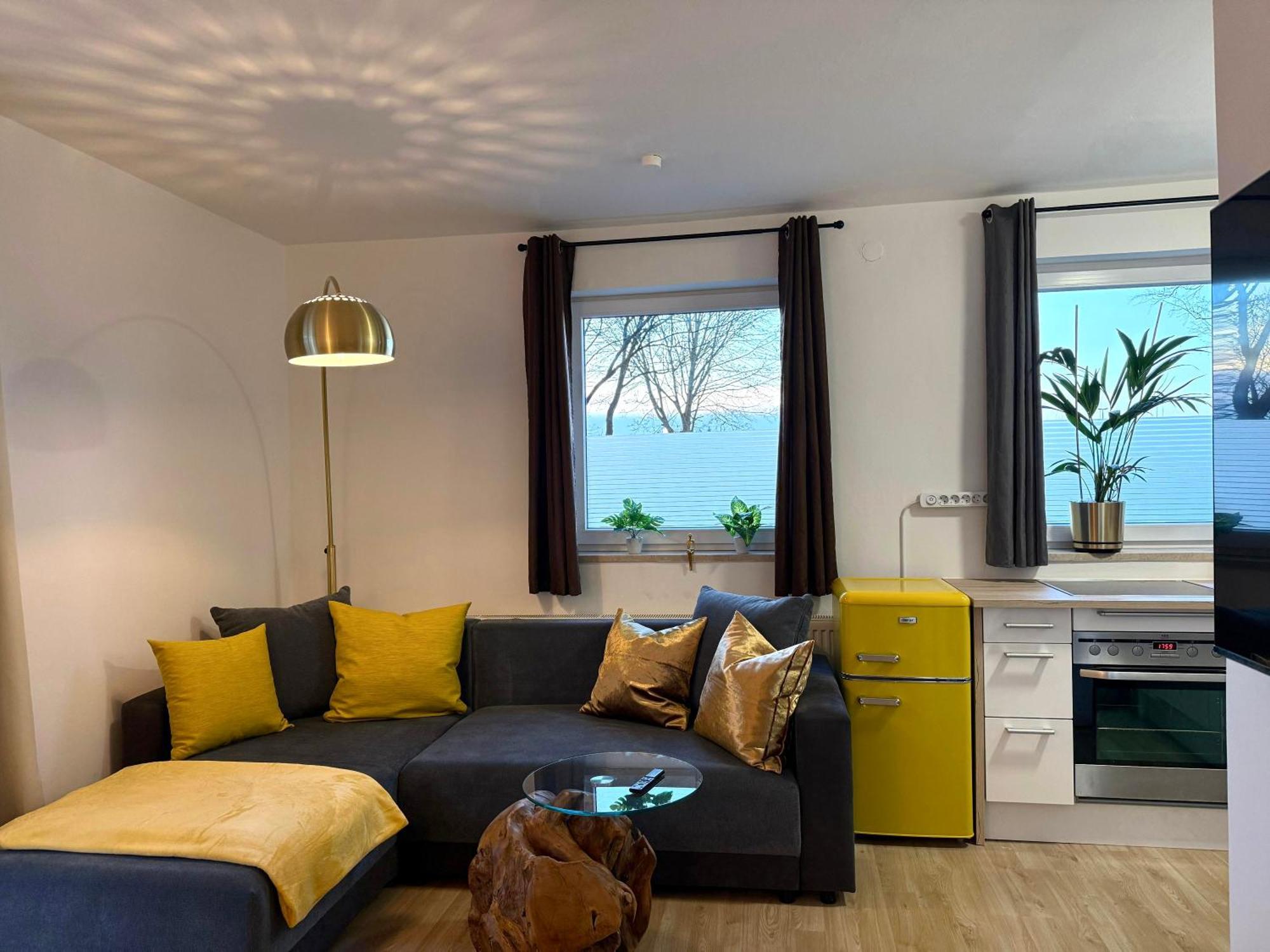 Yay - 65M2 Apartment Am Bahnhof - Smart Tv - Internet - Kaffee - Waschmaschine - Trockner Mühldorf Zewnętrze zdjęcie