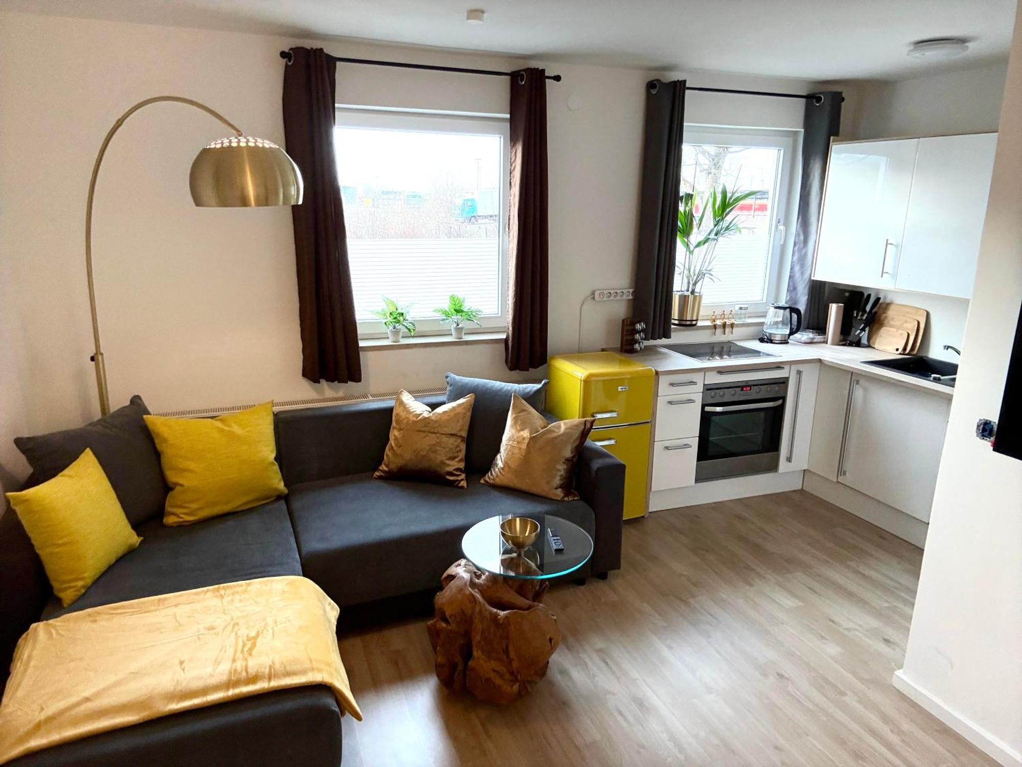 Yay - 65M2 Apartment Am Bahnhof - Smart Tv - Internet - Kaffee - Waschmaschine - Trockner Mühldorf Zewnętrze zdjęcie